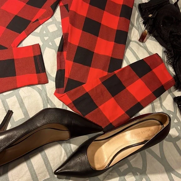 SALE Red and Black Plaid Leggings Women’s Small Full Length Stretch Leggings NEW - Picture 2 of 7